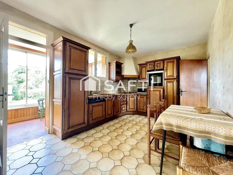 Maison - 126 m² - 10 pièces