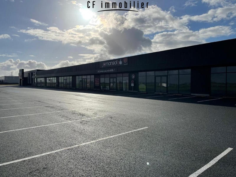 Bureau - 145 m² - 1 pièce