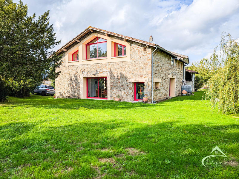 Maison - 261 m² - 8 pièces