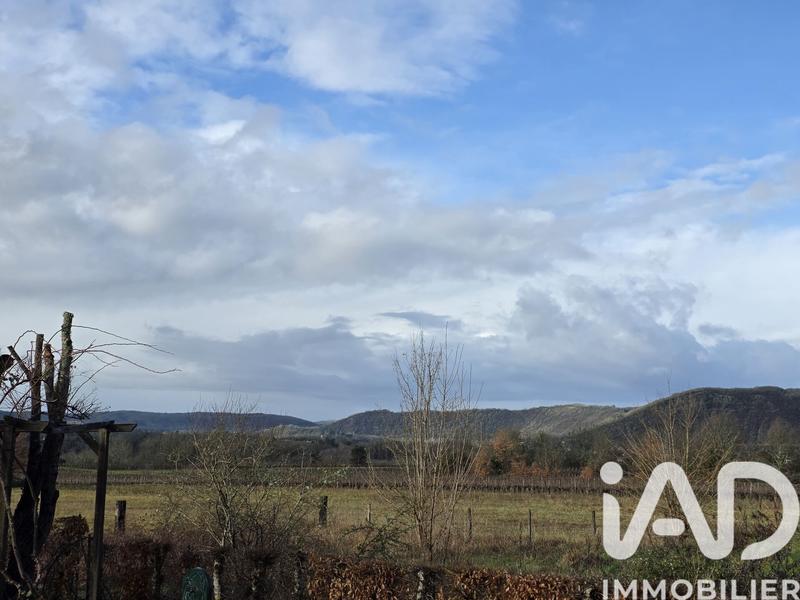 Maison - 290 m² - 9 pièces