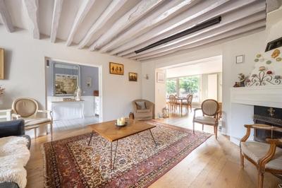 Maison - 260 m² - 12 pièces