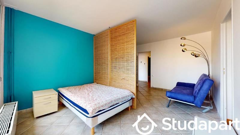 Chambre - 11 m² - 1 pièce