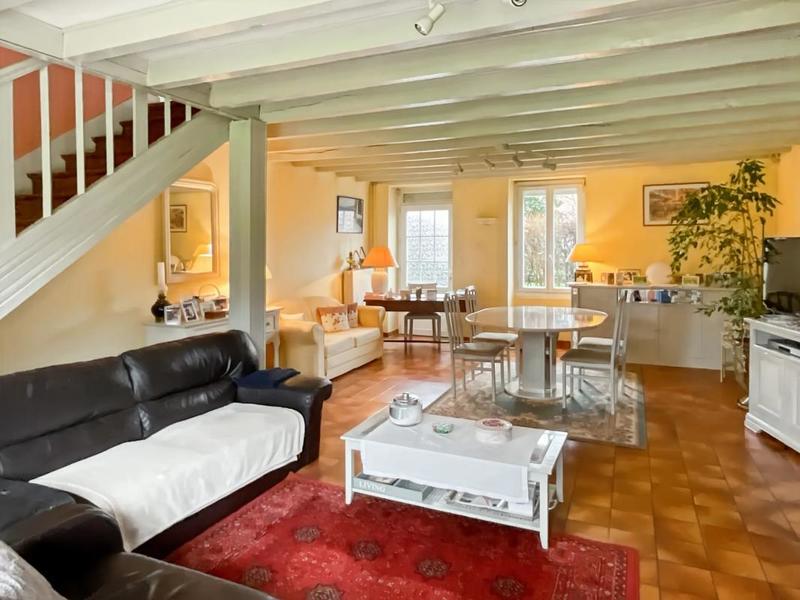 Maison d'architecte - 240 m² - 8 pièces