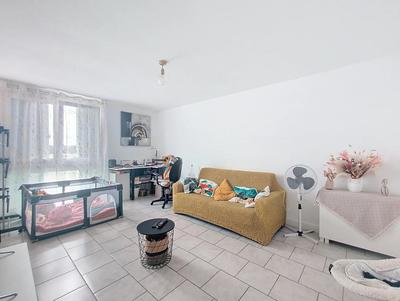 Appartement - 84 m² - 4 pièces