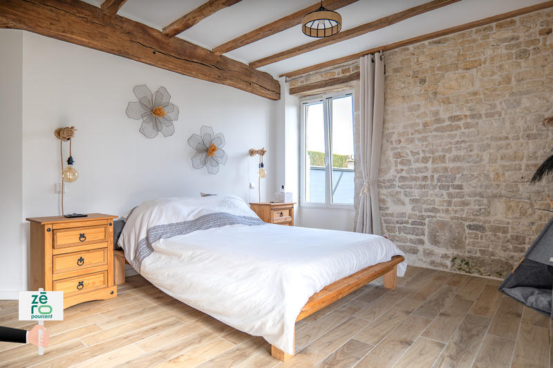 Maison - 218 m² - 6 pièces