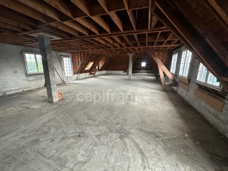 Loft - 140 m² - 1 pièce