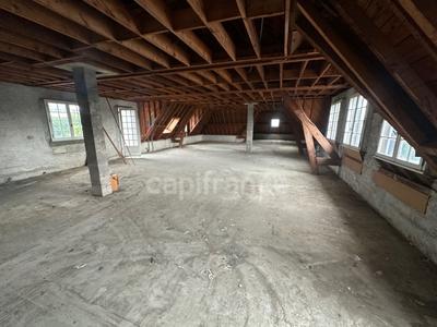 Loft - 140 m² - 1 pièce