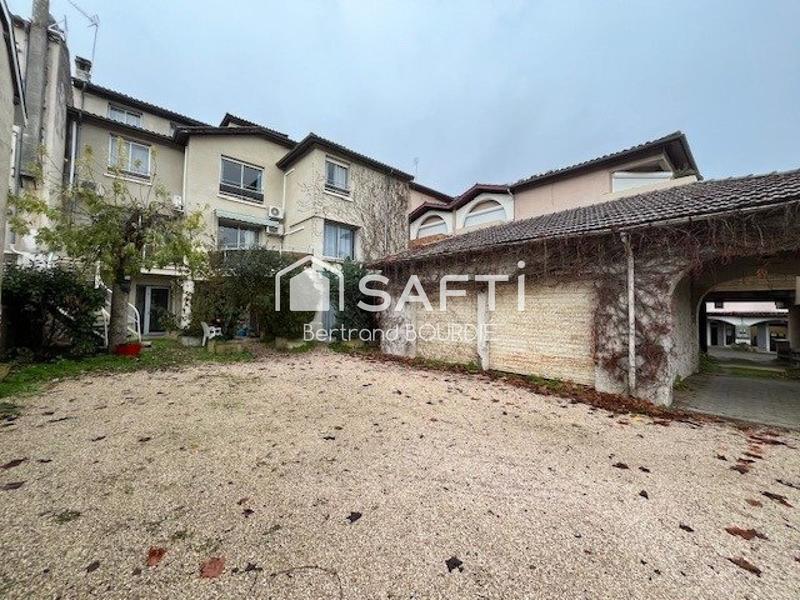 Local commercial - 361 m² - 14 pièces