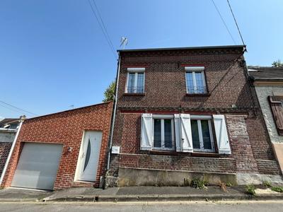 Maison - 104 m² - 4 pièces