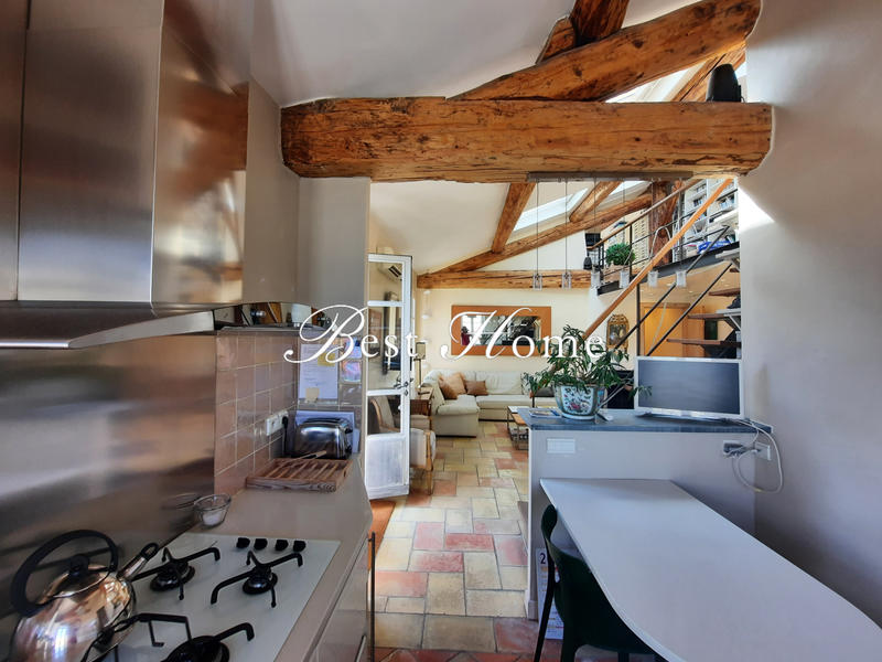 Appartement - 105 m² - 4 pièces