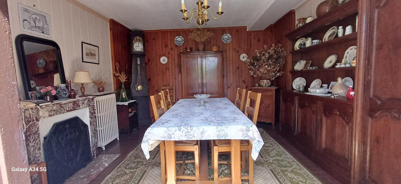 Maison traditionnelle - 167 m² - 6 pièces