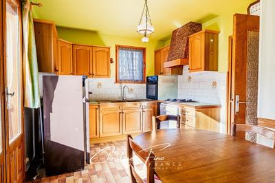 Maison - 314 m² - 12 pièces