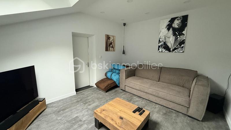 Atelier d'activités - 166 m² - 5 pièces