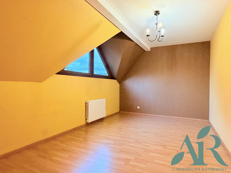 Maison - 165 m² - 6 pièces