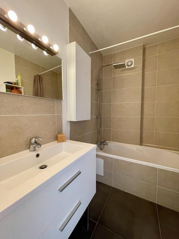 Appartement - 135 m² - 6 pièces