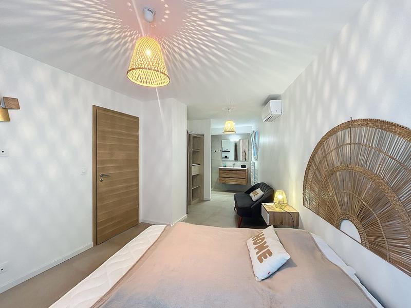 Appartement - 99 m² - 4 pièces