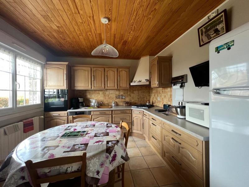 Maison - 111 m² - 9 pièces