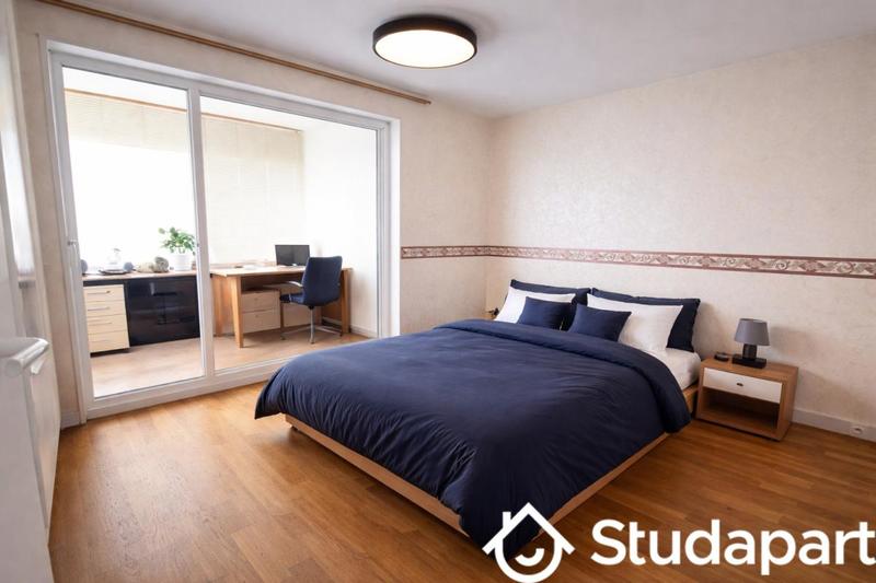 Chambre - 11 m² - 1 pièce