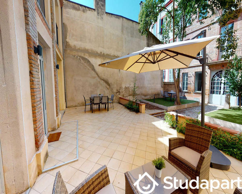 Chambre - 120 m² - 1 pièce