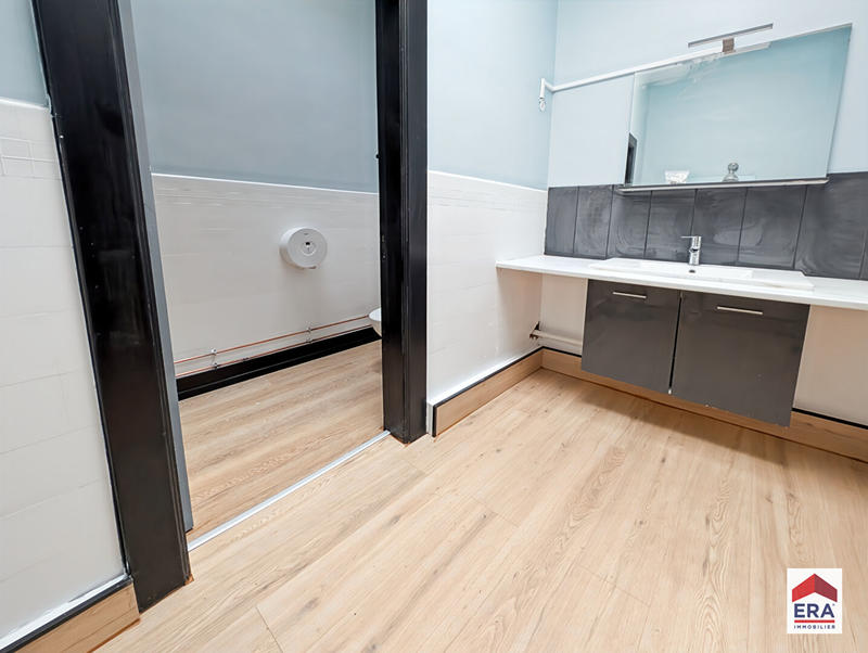 Local d'activité / Entrepôt - 170 m²