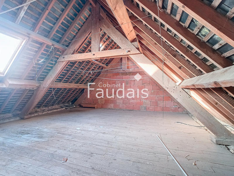 Maison - 90 m² - 3 pièces