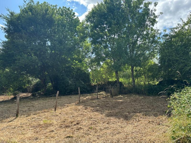 Terrain constructible - 1 717 m²