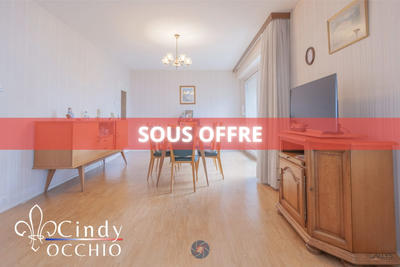 Appartement - 77 m² - 3 pièces