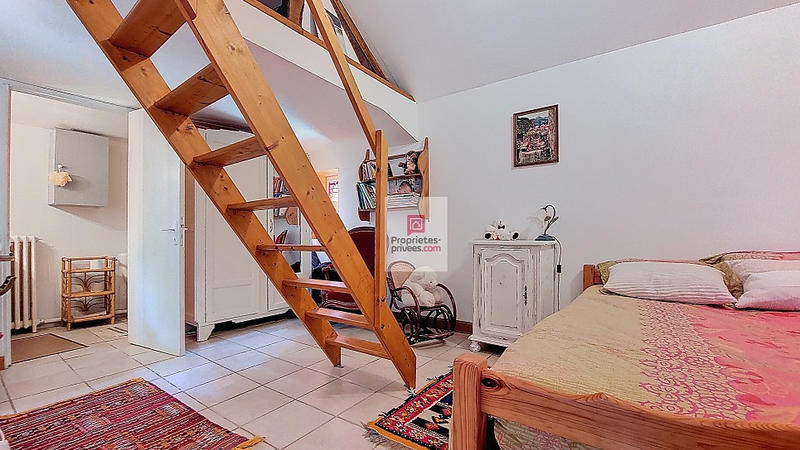 Maison - 121 m² - 7 pièces