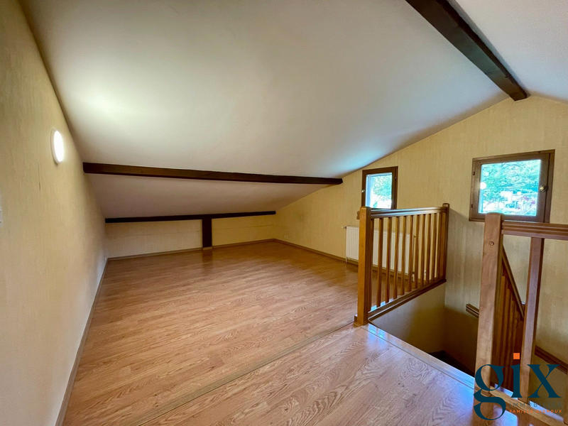 Maison - 144 m² - 7 pièces