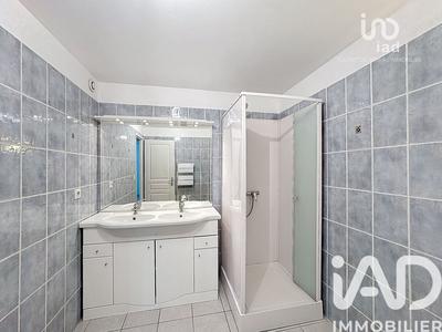 Appartement - 90 m² - 3 pièces