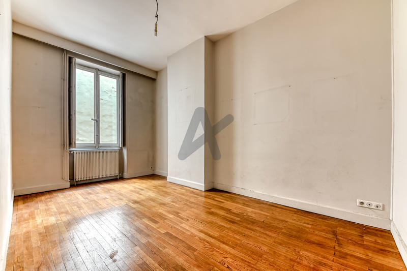 Appartement - 120 m² - 3 pièces