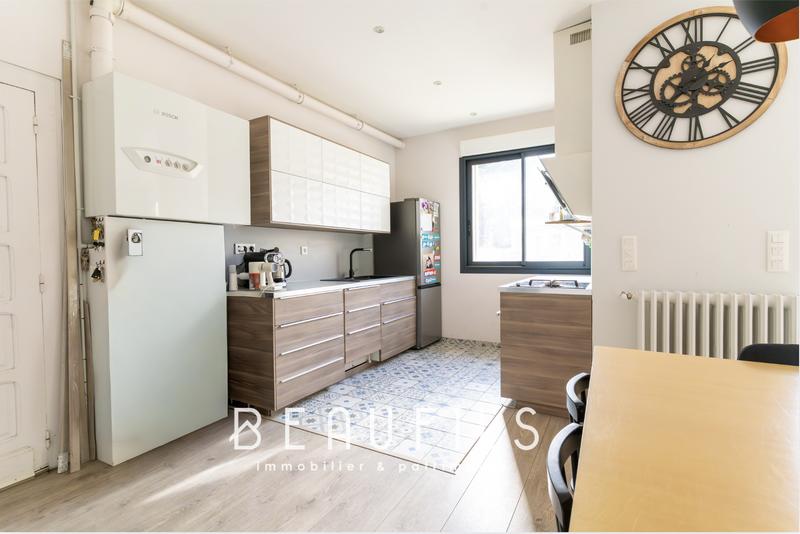 Appartement - 93 m² - 4 pièces