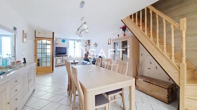 Maison de ville - 111 m² - 5 pièces