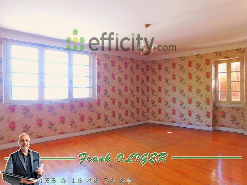 Maison - 340 m² - 10 pièces