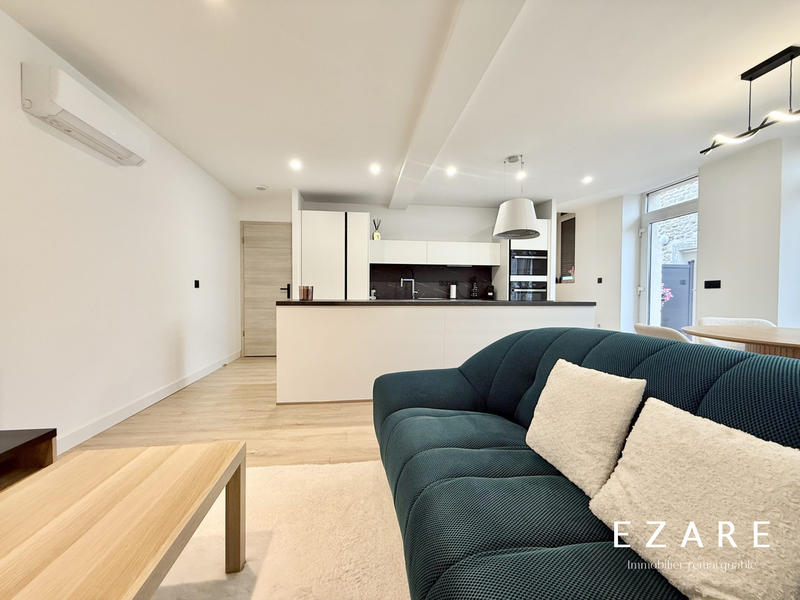 Appartement - 93 m² - 4 pièces