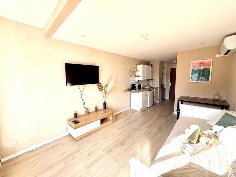 Studio - 25 m² - 1 pièce