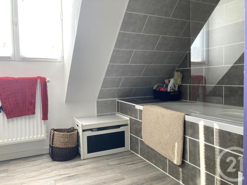 Maison - 145 m² - 6 pièces