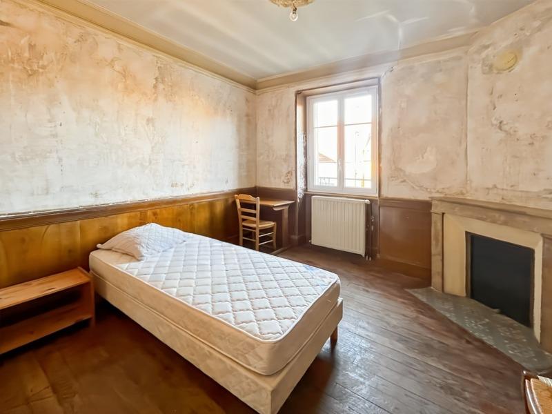 Maison - 97 m² - 5 pièces