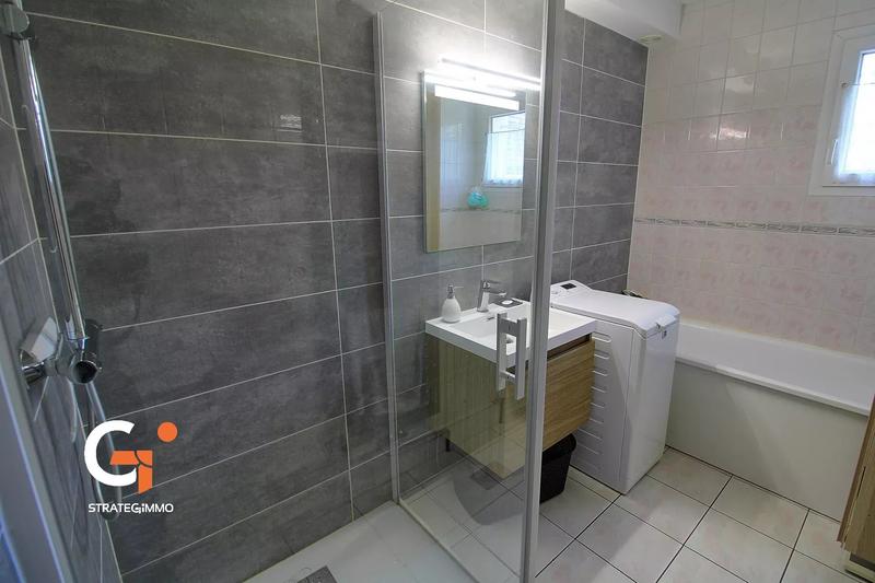 Maison - 102 m² - 5 pièces