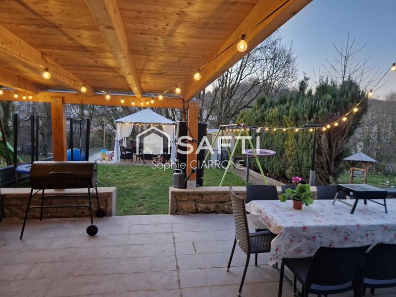 Maison - 110 m² - 5 pièces