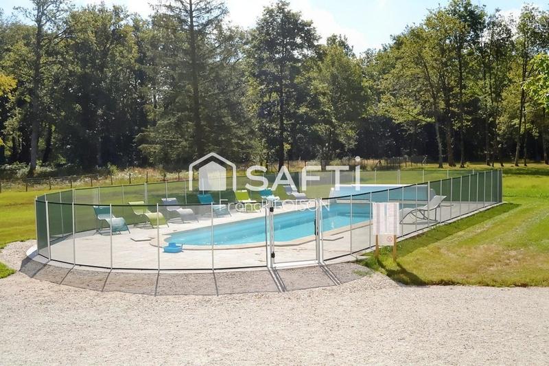 Maison - 246 m² - 9 pièces