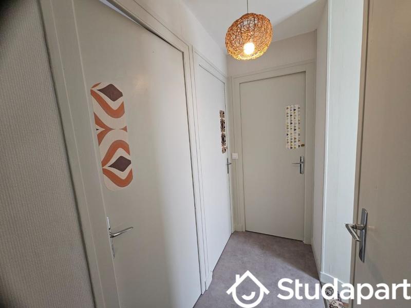 Chambre - 11 m² - 1 pièce