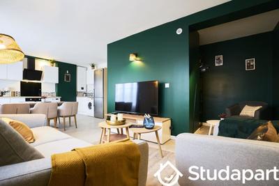 Chambre - 11 m² - 1 pièce