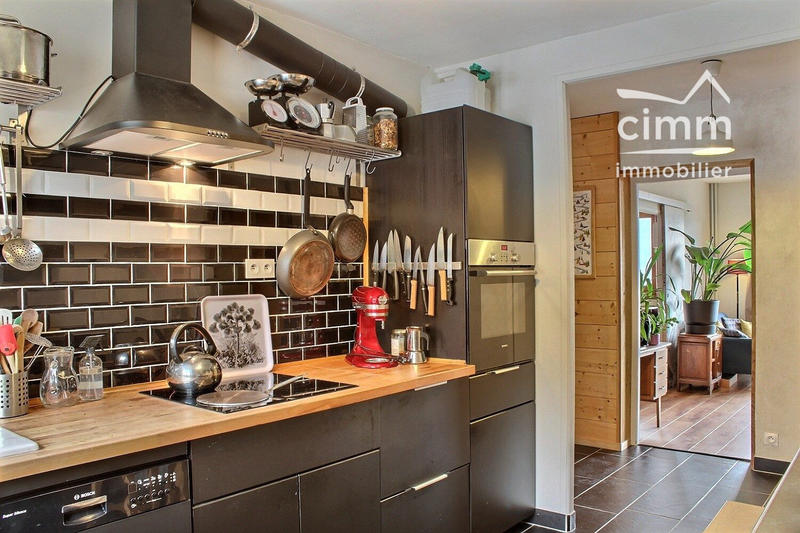 Appartement - 83 m² - 4 pièces