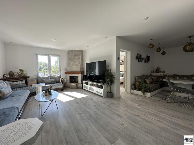 Maison traditionnelle - 131 m² - 7 pièces