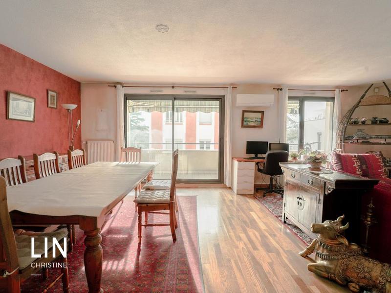 Appartement - 107 m² - 4 pièces