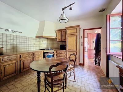 Maison - 140 m² - 5 pièces