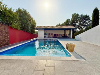 Maison - 170 m² - 6 pièces