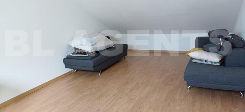 Maison traditionnelle - 249 m² - 11 pièces