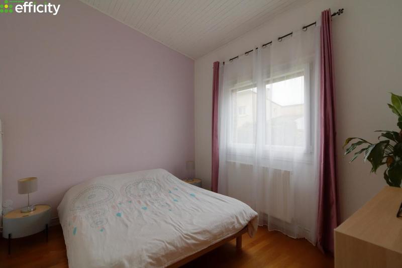 Pavillon - 95 m² - 5 pièces